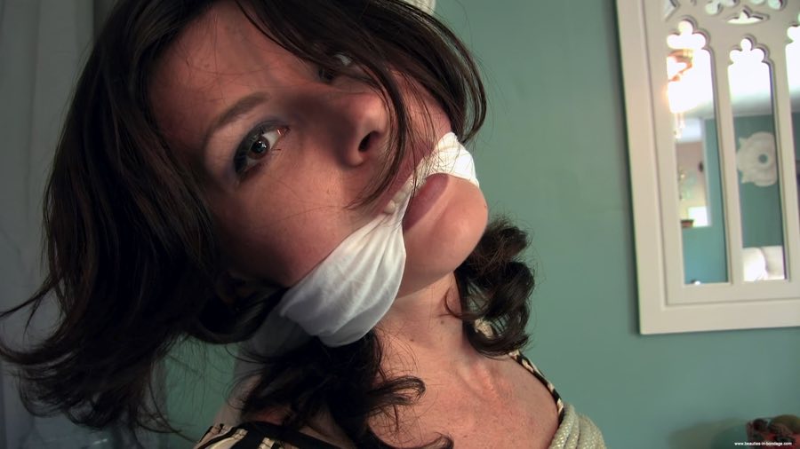 watch_sharron_being_tied_up_upscaled_b_900.jpg